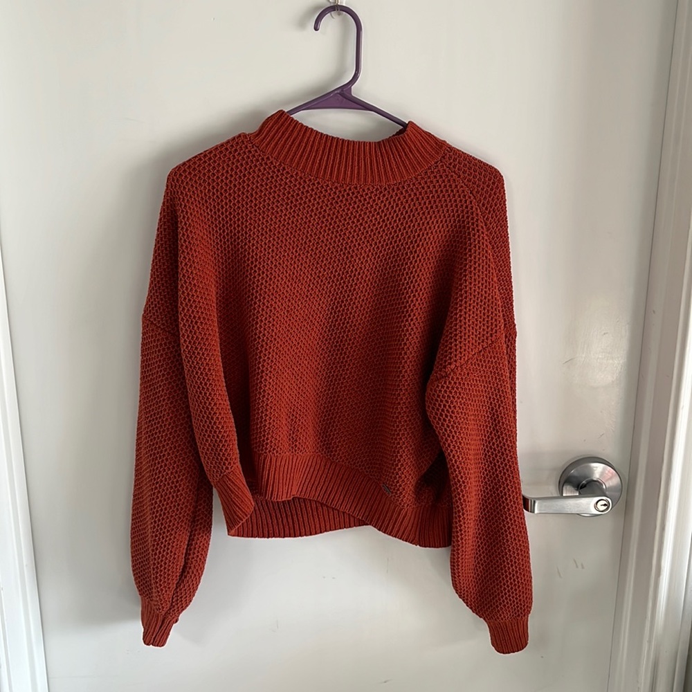 Size L sweater from Hollister